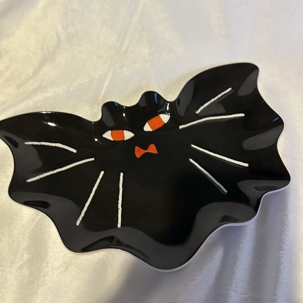 Target Hyde & EEK! Boutique™ Halloween 2 Figural Dining Plates 'Bat' (Set of 2)